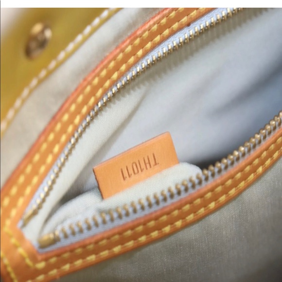 Louis Vuitton Blonz Vernis Deep Tote - Picture 9 of 9